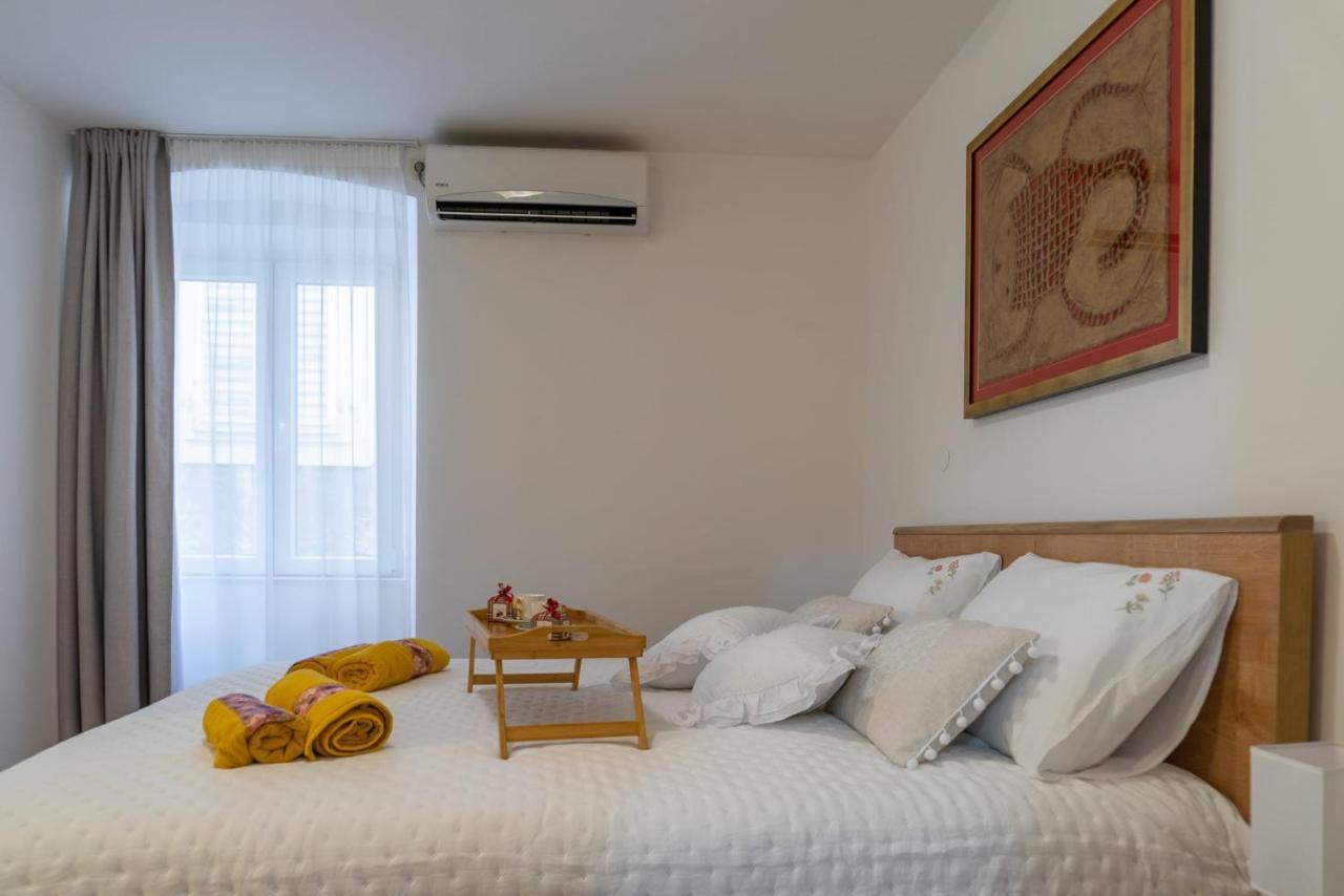 San Teodoro Apartment สปลิท ภายนอก รูปภาพ